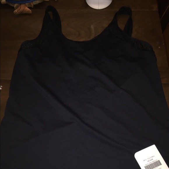 Fabletics exercise top - Picture 2 of 3